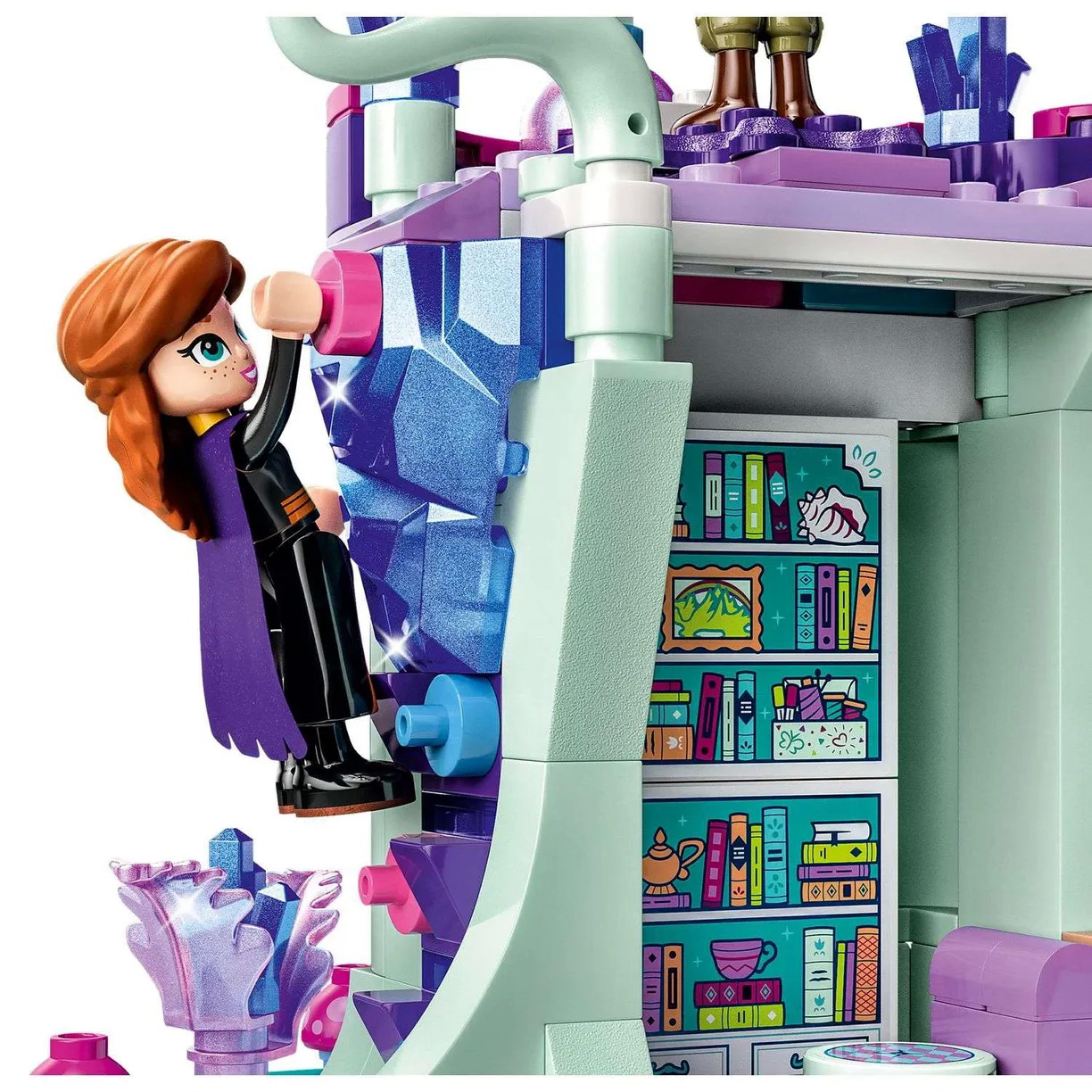 Конструктор LEGO Disney Сlassic The Enchanted Treehouse 43215